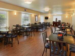 Mai Hana Hotel- Intl Drive, Trademark Collection by Wyndham