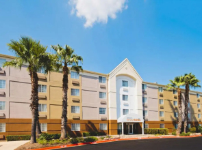 Sonesta Simply Suites San Antonio NW