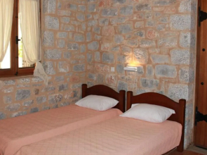 Lalloudes Mani Hotel