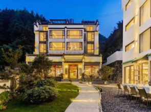 ZhulinShanshe Hotel