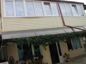 Guest House on Kalinina 14
