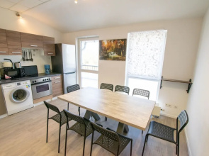 Tolstov-Hotels Airport 3 Room City Apt.