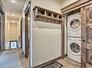 Breck Cabin w/ Hot Tub ~ 2 Mi to Main Street!