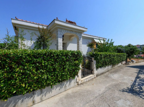 Holiday house VesnaD - 25 m from beach: Seget Vranjica, Riviera Trogir