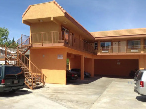 Coast Motel