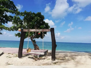 Hotel and Beach Bungalow at Lanta Resort