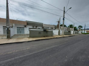 Curta Praia de Armação - Casa Girassol