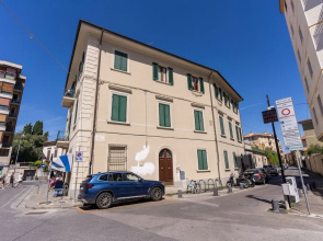AwesHome Luxury Apartment