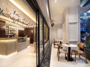 Bentley Hotel Old City