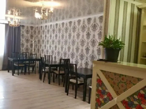 Seven house hotel