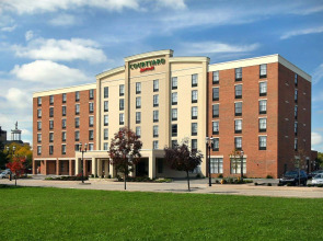 Courtyard by Marriott Hamilton
