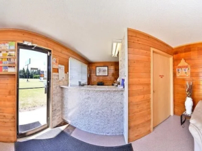 Canadas Best Value Inn