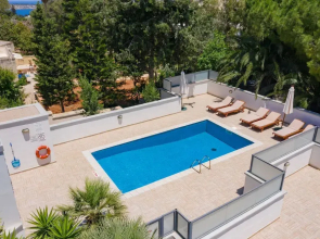 Villa Stephanotis - 3 Bedroom Villa With Pool