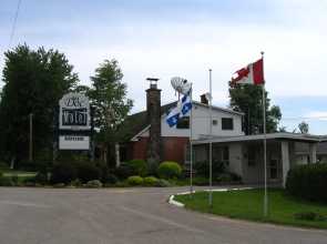 Au Doc Motel