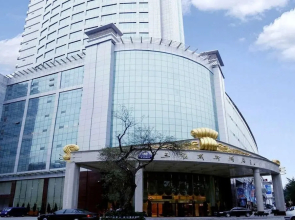 Days Hotel and Suites Jiaozuo