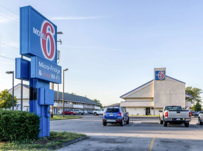 Motel 6 Grove City, OH