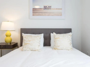8 Bedrooms Comprised of 4 2BR Suites by Domio