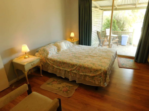 Armadale Farmstay Bed & Breakfast