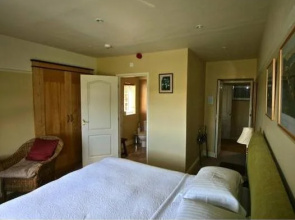 Hazel Court Guest House