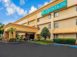 Baymont by Wyndham Orlando South Hotel