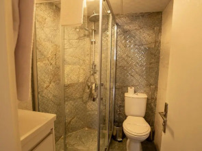 Silver Tower Residence Family Suites