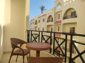 1Br Beachfront Apartment, Sahl Hasheesh, Hurghada