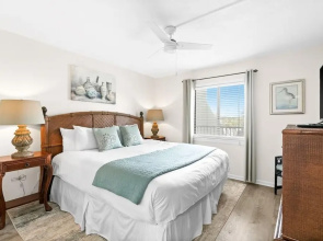 Emerald Towers 305