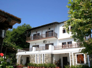 Hotel Vrionis