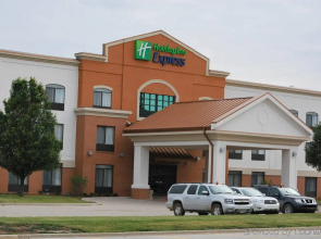 Holiday Inn Express Bloomington West by IHG