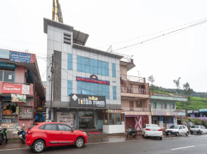 OYO 16912 Hotel Selva Ganapathy's Nest