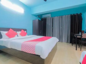 Oyo 24478 Mid City Guest House