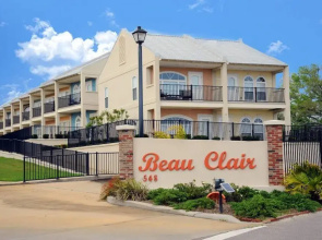 148 Beau Clair - Beachside Townhome With Pool in Long Beach