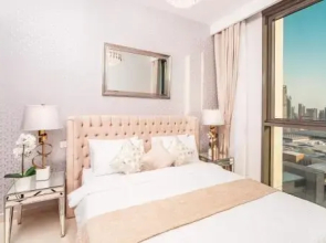 Elite Royal Apartment - Panoramic Full Burj Khalifa, Fountain & Skyline View - ACed direct connection to Dubai Mall - Governor