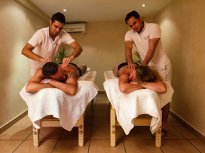 Отель Eagles Paradise Abu Soma Resort