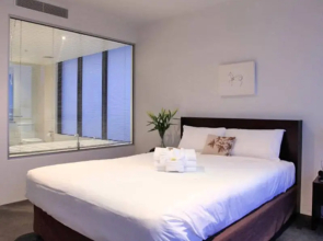 Holiday Holiday Surfers Paradise Apartments