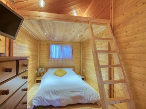 Luxury Log Cabin