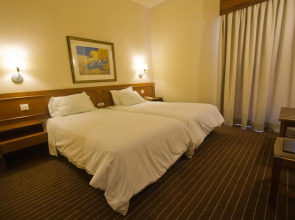 Hotel Girassol - Suite Hotel