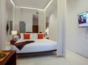 Lynnaya Urban River Resort