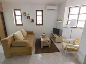 Villa Petar 2 - 10m from sea
