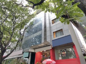 Capital O Elegant Amethyst Business Hotel Near Ragigudda Sri Prasanna Anjaneyaswamy Temple
