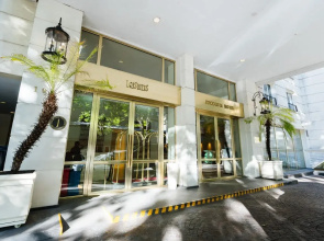 Loi Suites Recoleta Hotel