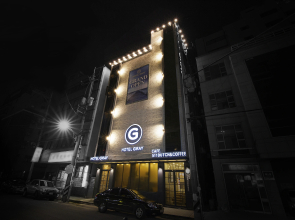 Hotel Gray