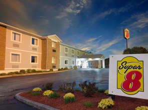 Super 8 by Wyndham Lexington/Hamburg Area