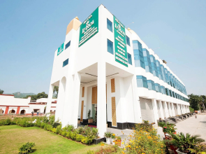 Hotel Le Roi Haridwar @ Har Ki Pauri Road