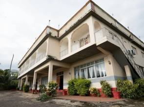 Santa Crest Hotel