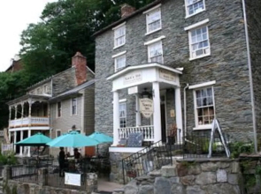 Town's Inn