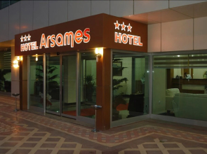 Arsames Hotel