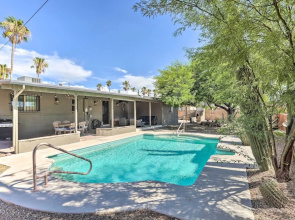 Tucson Getaway w/ Private Pool & Gas Grill!