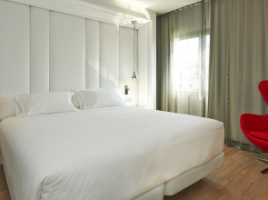 Отель NH Collection Barcelona Gran Calderón