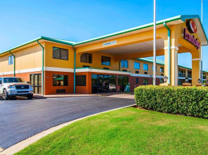 Motel 6 Prattville, AL